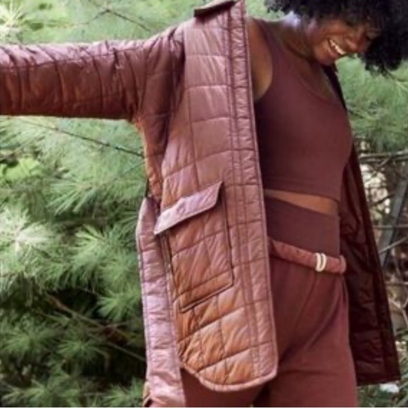 NWT Offline by Aerie Button Up Puffer Coat in Rust Mauve - Picture 1 of 4